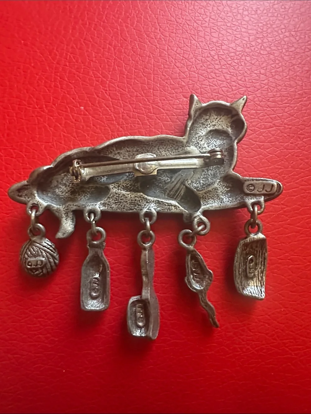 Silver-Tone JJ stamped Cat Charm Brooch with Playful Dangles